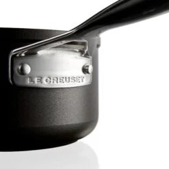 Le Creuset Hapjespan Les Forgées TNS - ø 24 Cm / 3.3 Liter - Standaard Anti-aanbaklaag -Koken Pro Verkoopwinkel 0630870273107