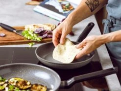 BK Koekenpan Granite Aluminium - ø 24 Cm - Keramische Anti-aanbaklaag -Koken Pro Verkoopwinkel 1b8e3e9aba94a1285b43c6f4a99e7815c8668c46 BK Inductiekoken PH00636 008 1