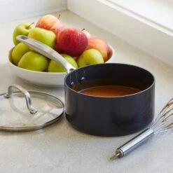 GreenPan Steelpan Copenhagen - Zwart - ø 18 Cm / 2.1 Liter -Koken Pro Verkoopwinkel 8ceebd50e6c255fbb628b7c125035cea1711c81b 2 Cop SauceP 18Cm CC003397 001 ProduLife5B15D