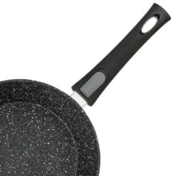Resto Kitchenware Koekenpan Leo - ø 24 Cm - Standaard Anti-aanbaklaag 10 Resto Kitchenware Koekenpan Leo - ø 24 Cm - Standaard Anti-aanbaklaag -Koken Pro Verkoopwinkel 93040.4260403577806.ver50