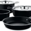 Alessi Pannenset Pots&Pans - AJM100S6 A - Zwart - 4 Delige Set - Door Jasper Morrison 2 Alessi Pannenset Pots&Pans - AJM100S6 A - Zwart - 4 Delige Set - Door Jasper Morrison -Koken Pro Verkoopwinkel AJM100S6 A 01