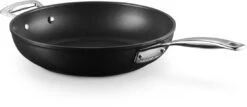 Le Creuset Sauteerpan Les Forgées TNS - ø 28 Cm / 3.2 Liter - Standaard Anti-aanbaklaag -Koken Pro Verkoopwinkel LC 20190328 ZS PS FS 51101280010202 005