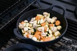 Blackwell Balti Dish - Gietijzer - Zwart - ø 25 Cm / 2.7 Liter -Koken Pro Verkoopwinkel blackwell balti dish gietijzer