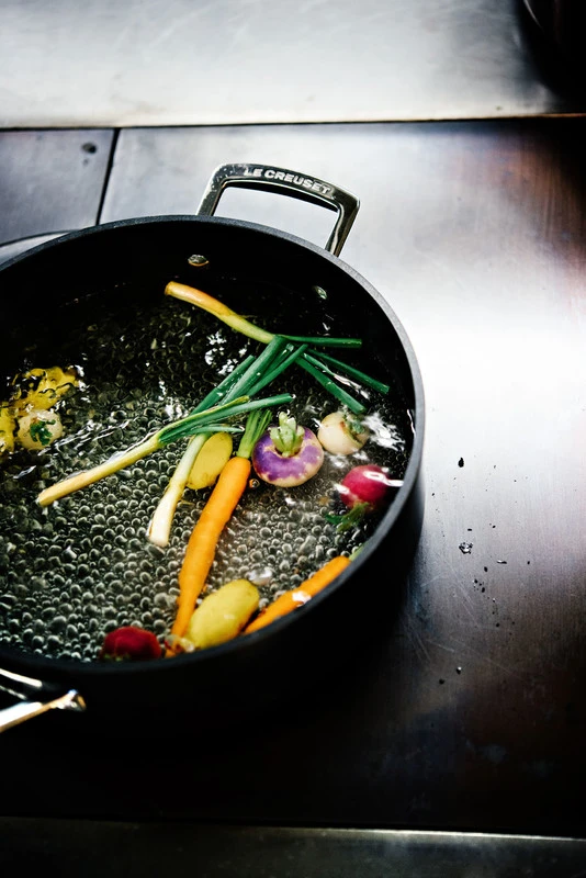 Le Creuset Hapjespan Les Forgées TNS - ø 26 Cm / 4 Liter - Standaard Anti-aanbaklaag 4 Le Creuset Hapjespan Les Forgées TNS - ø 26 Cm / 4 Liter - Standaard Anti-aanbaklaag - Afbeelding 2